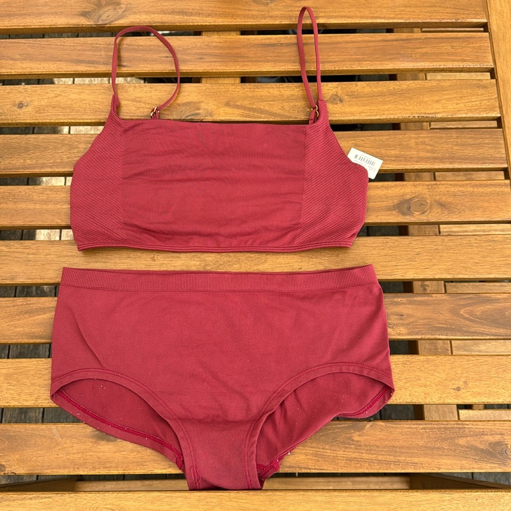 Anthropologie set with bralette/crop cami & briefs. Fits M. Red/orange/rust. EUC